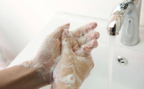 预防手脚脱皮不能用肥皂洗手